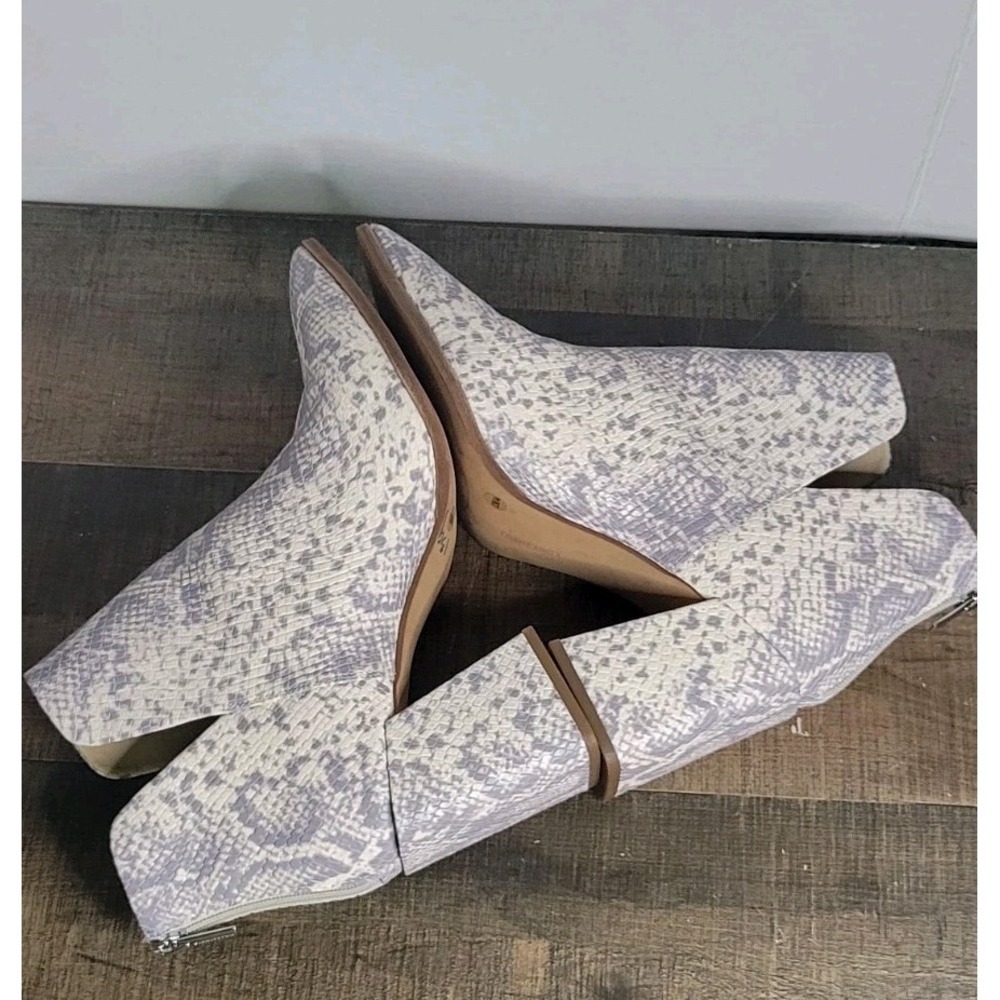 Vince Camuto Snakeskin Booties Zip Back Size 12 Jestama - Picture 5 of 9